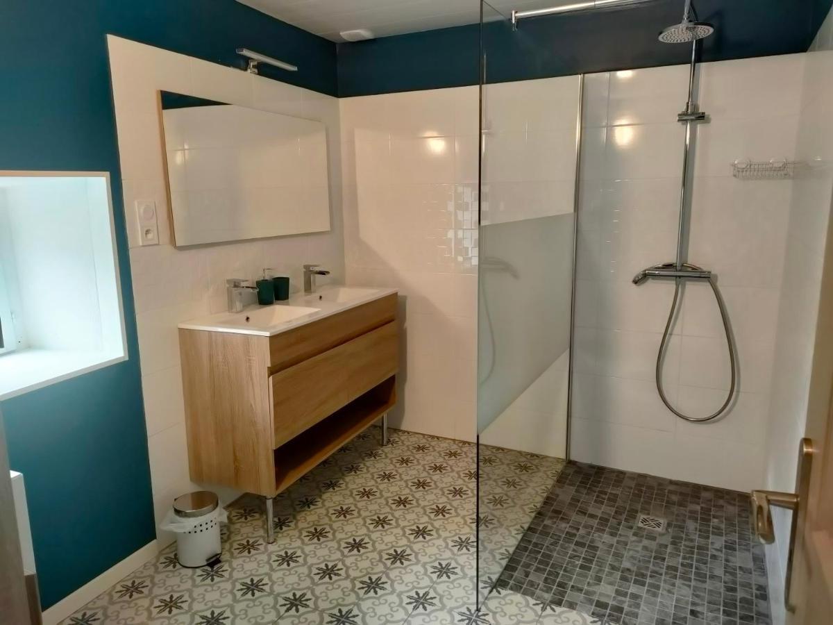 Gite Chaleureux Au Coeur Du Village Roquetaillade Bagian luar foto